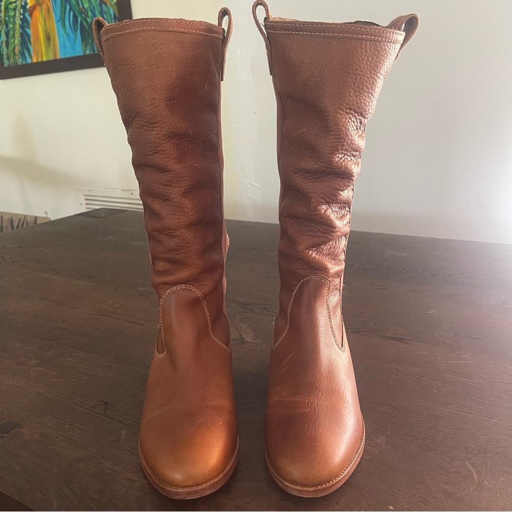Diesel 100% Leather size 39 boot